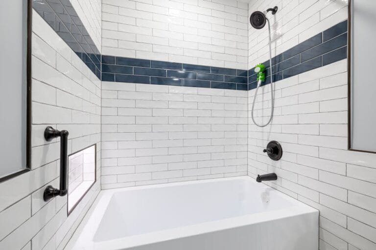 Adaptar baño para mayores sin reforma integral