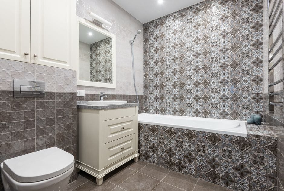 ¿Se puede instalar bañera de hidromasaje sin reforzar suelo?