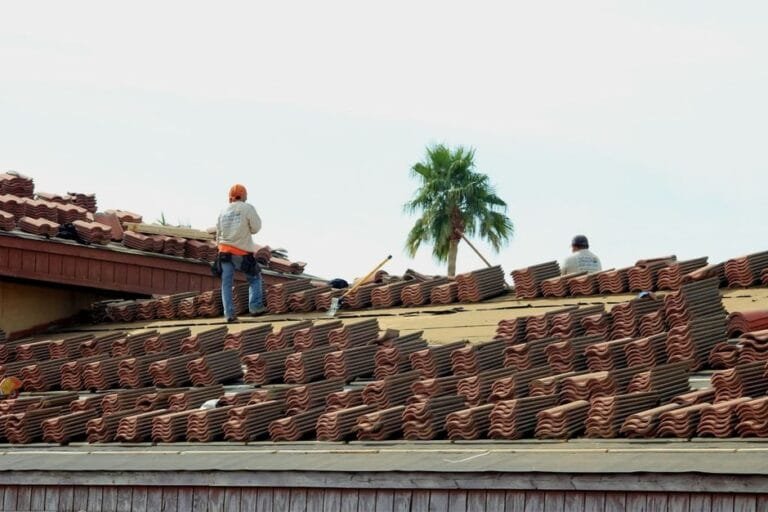 Cómo reparar filtraciones en tejado sin sustituirlo
