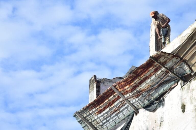 ¿Cómo saber si una estructura de hormigón necesita rehabilitación?