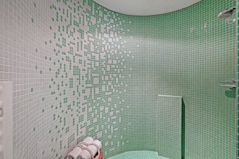Adaptar Baño para Mayores en Paterna | Guía Completa