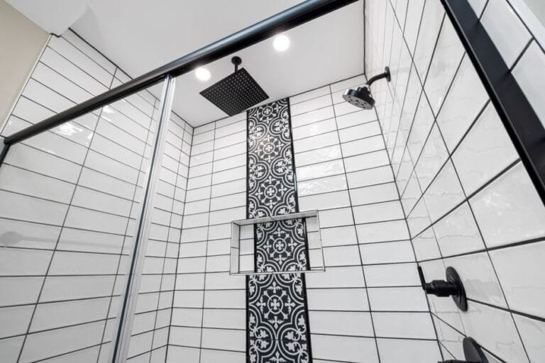 Reforma de Baños en Serra: Diseño y Funcionalidad