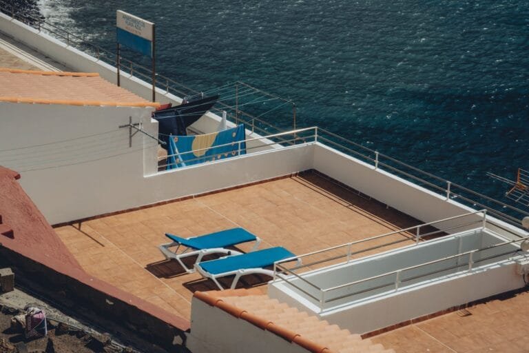 ¿Cada cuánto hay que impermeabilizar una terraza? Guía de mantenimiento real