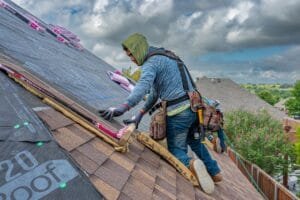 ¿Reparar o sustituir el tejado? Guía práctica para evaluar el estado de tu cubierta