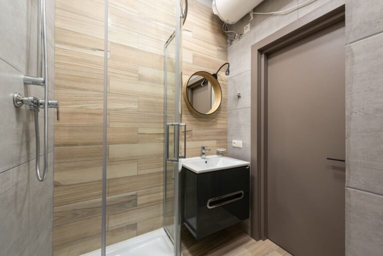 ¿Se puede reformar un baño sin obra? Opciones reales y limitaciones